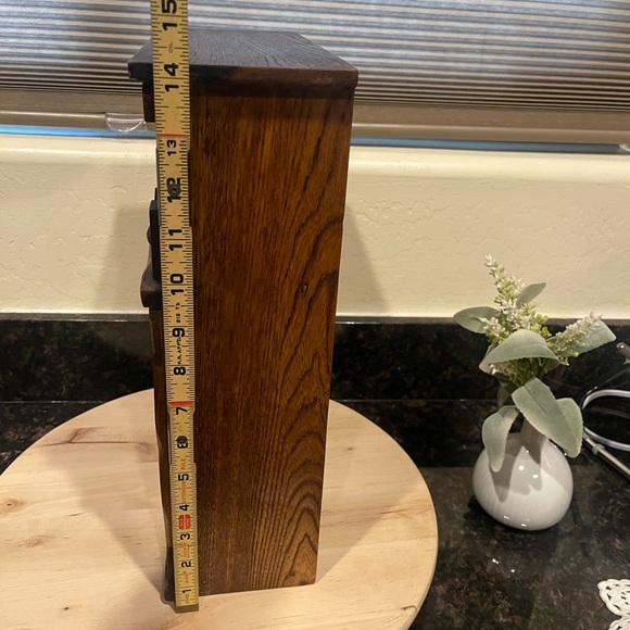 Vintage Mid-Century Liquor Decanter & Shot Glasses - Picture 3 of 9